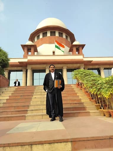 Advocate Muzammil Hussain — Criminal Defence & Matrimonial Lawyer, Bombay High Court Nagpur Bench